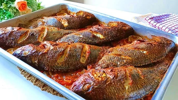 سمك الدنيس المشوي بالفرن